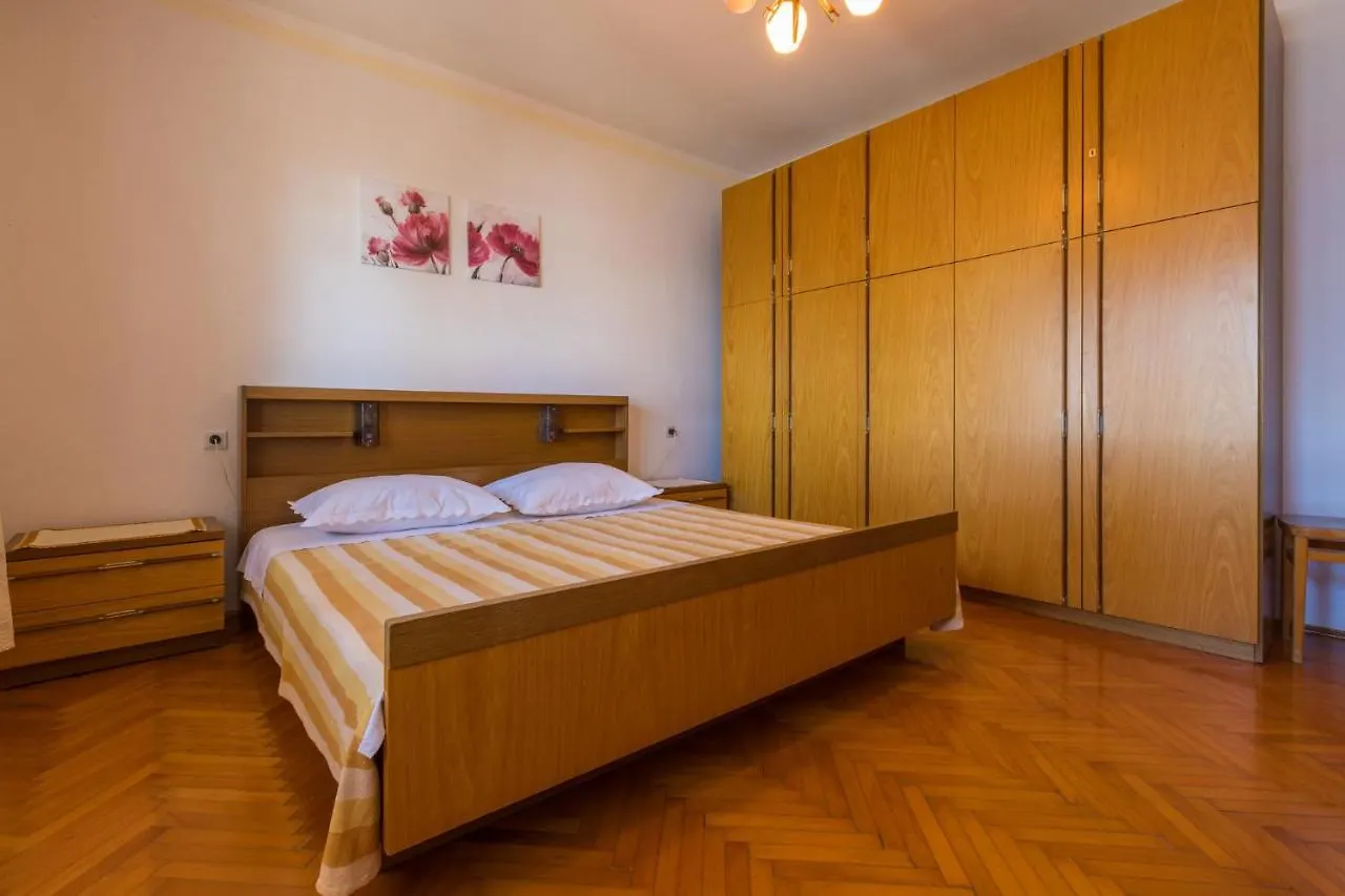 Antonia Apartment Jadranovo Croatia