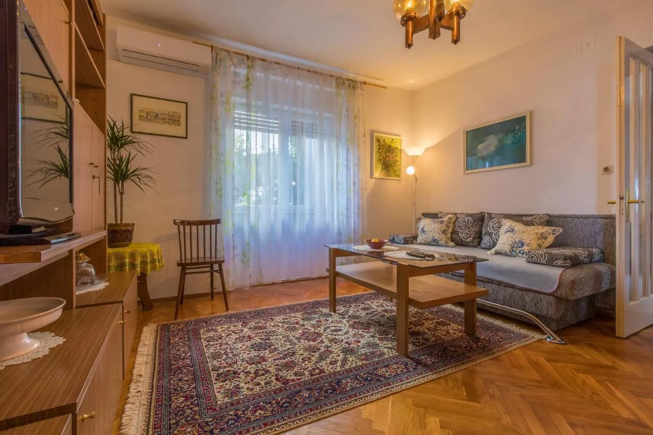 Antonia Apartment Jadranovo 0*,