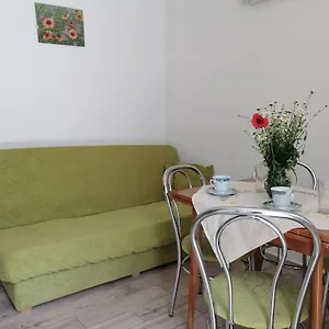 Navy Apartman